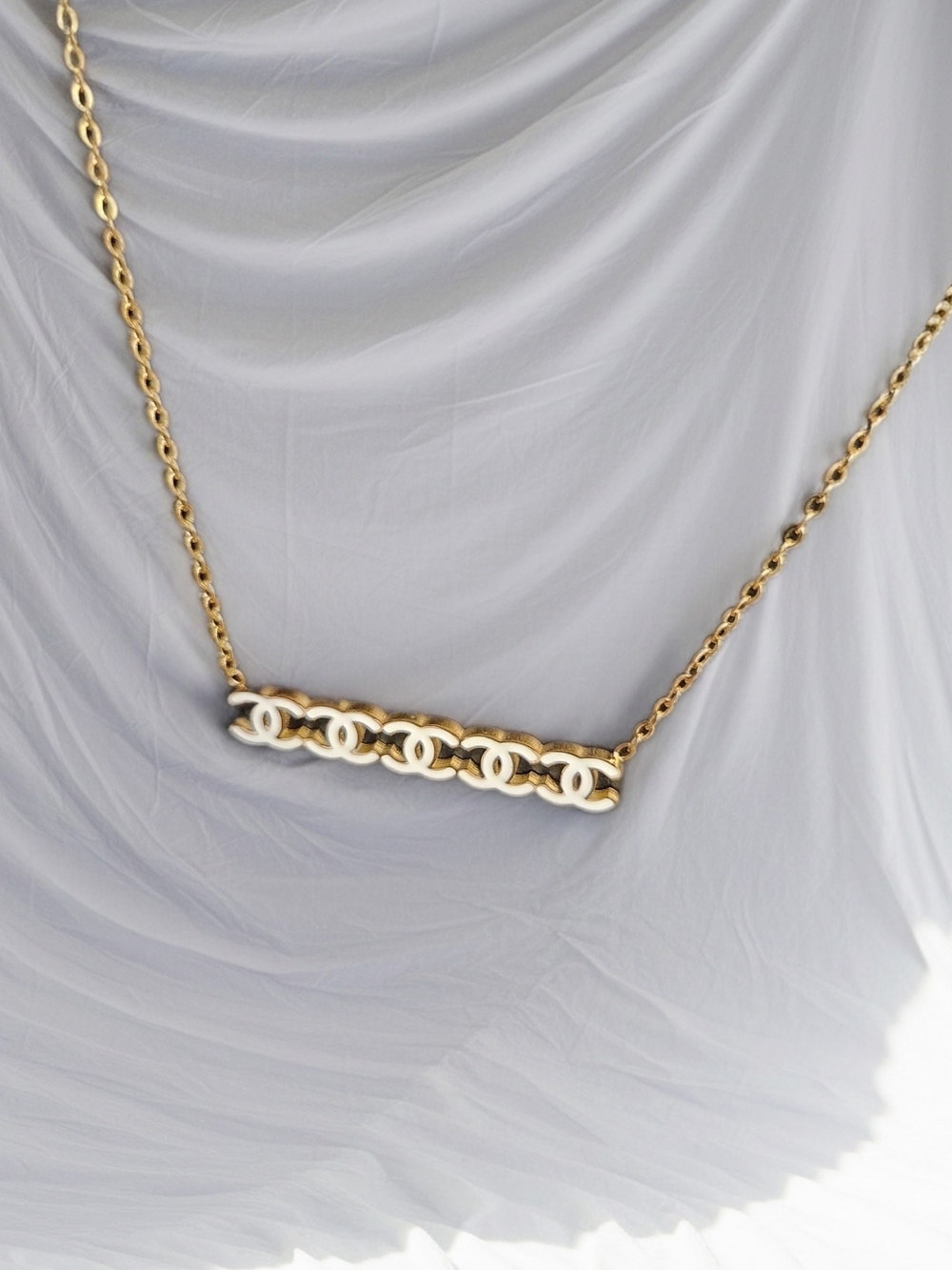 CHANEL Gold-Tone Interlocking CC Bar Necklace